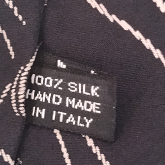 Bachrach Dark Acadamia Made In Italy Black Printed 100% Silk Neck Tie - Picture 4 of 4
